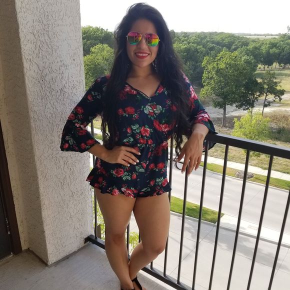 Meet your Posher, Nallely - Picture 1 of 1